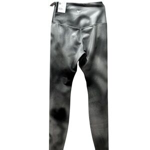 Women’s Nike One Black and Gray full length leggings NWT Small